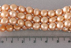 Perlenarmband Champagner farben 3-Reihig NEU