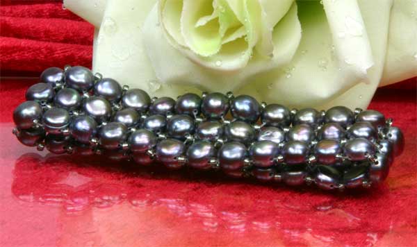 3-Reihiges Perlenarmband Violett/Schwarz mit Zwischenteilen