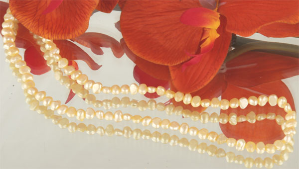 Perlenstrang Echte Zuchtperlen softgold ca. 38cm