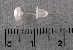 Ohrstecker aus Echten Perlen Süsswasserperlen 4mm Weiss